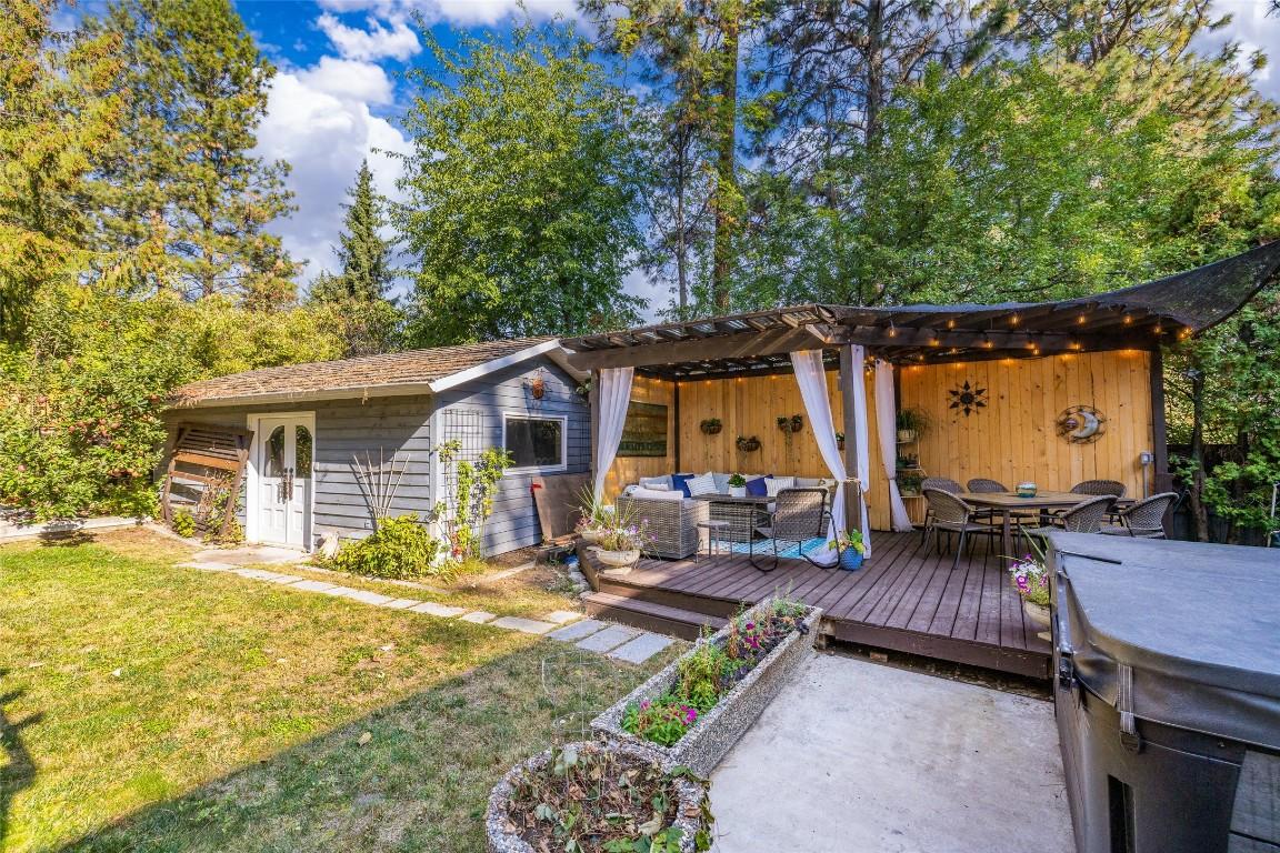 









1988


Abel

Street,
West Kelowna,




BC
V1Z 3C9

