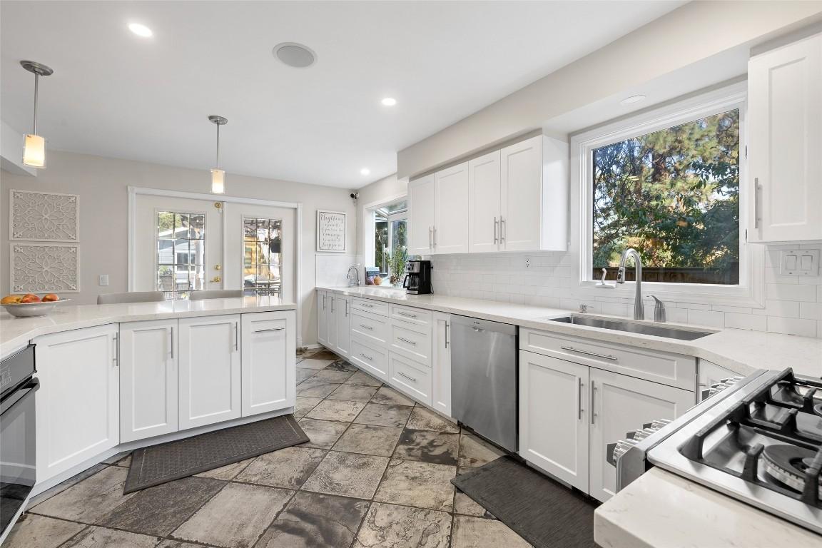 









1988


Abel

Street,
West Kelowna,




BC
V1Z 3C9

