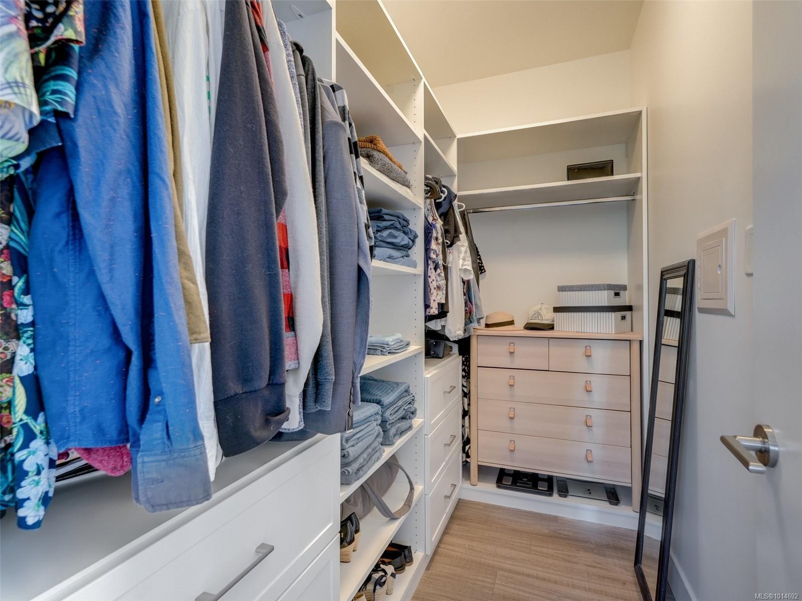 









960


Reunion

Ave, 218,
Langford,




BC
V9B 0W5

