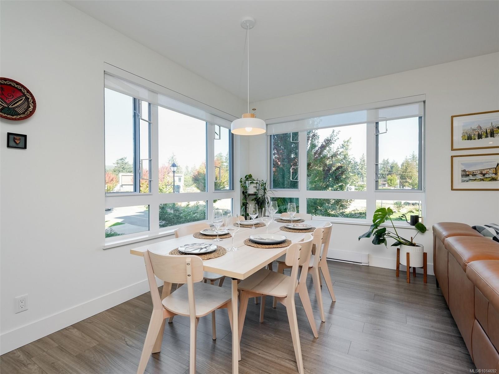 









960


Reunion

Ave, 218,
Langford,




BC
V9B 0W5

