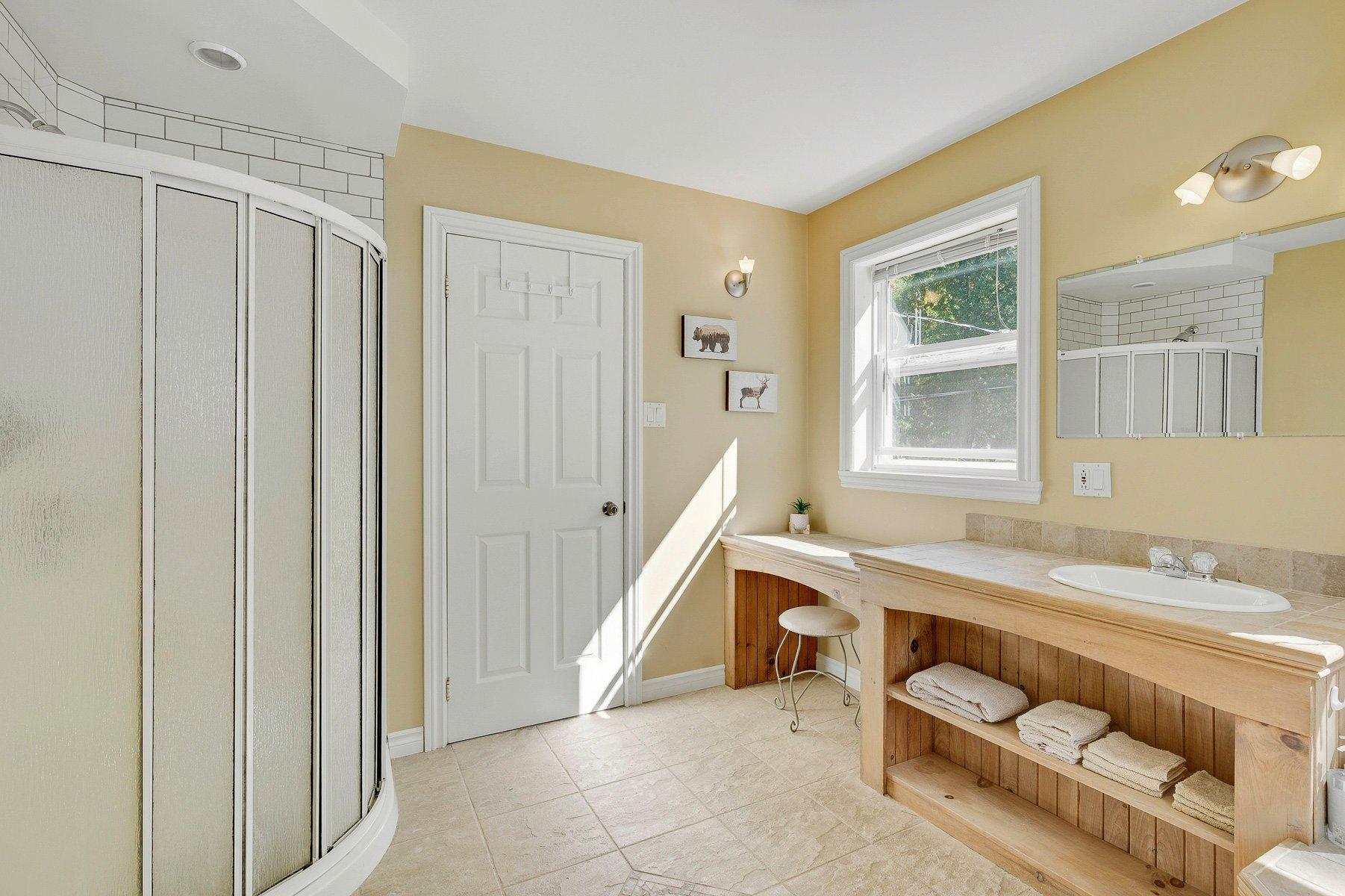 









1507


Rue des Bécassines

,
Sainte-Adèle,




QC
J8B2C3

