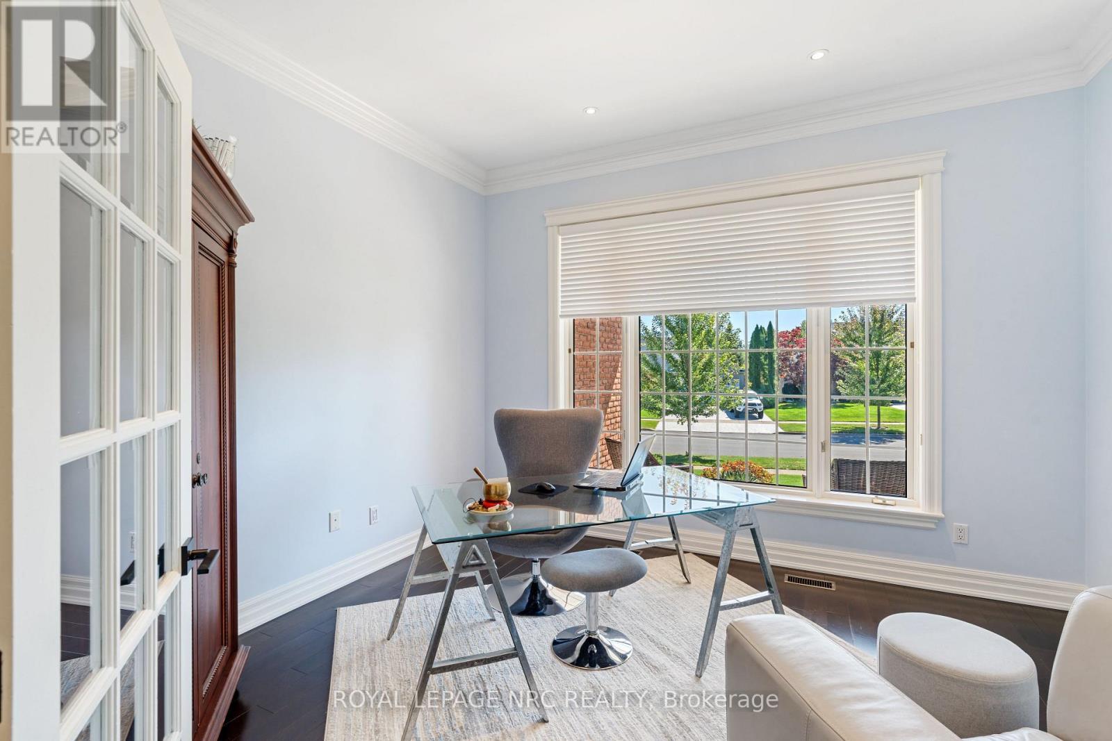 












3505 MATTHEWS DRIVE

,
Niagara Falls (Mt. Carmel),




Ontario
L2H2Z4

