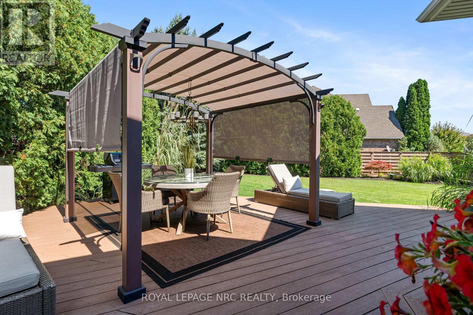 












3505 MATTHEWS DRIVE

,
Niagara Falls (Mt. Carmel),




Ontario
L2H2Z4

