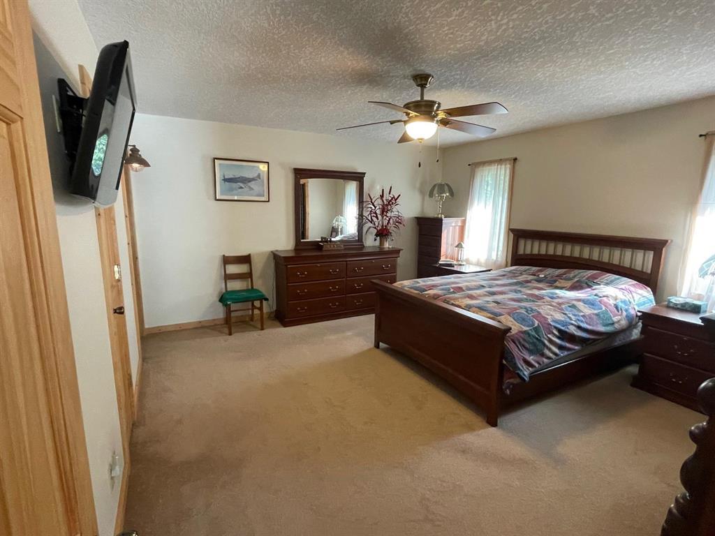 












417 Victor Avenue

,
Onanole,




Manitoba
R0J1N0


