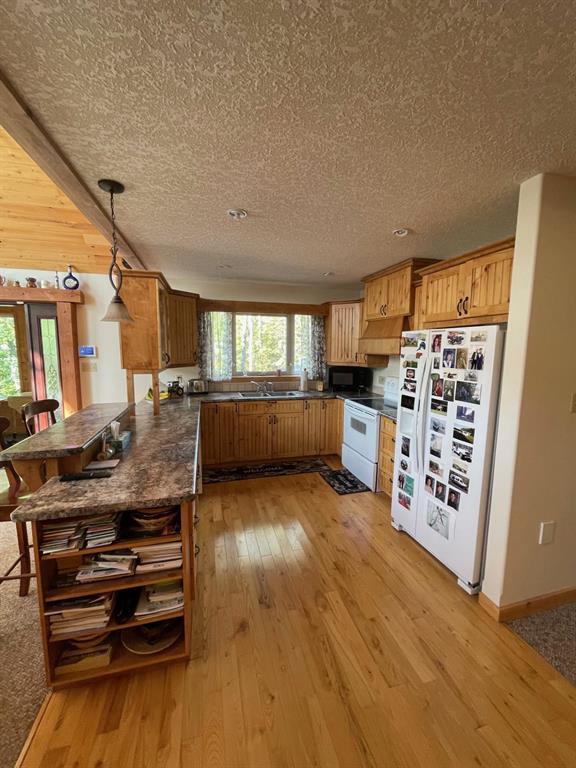












417 Victor Avenue

,
Onanole,




Manitoba
R0J1N0

