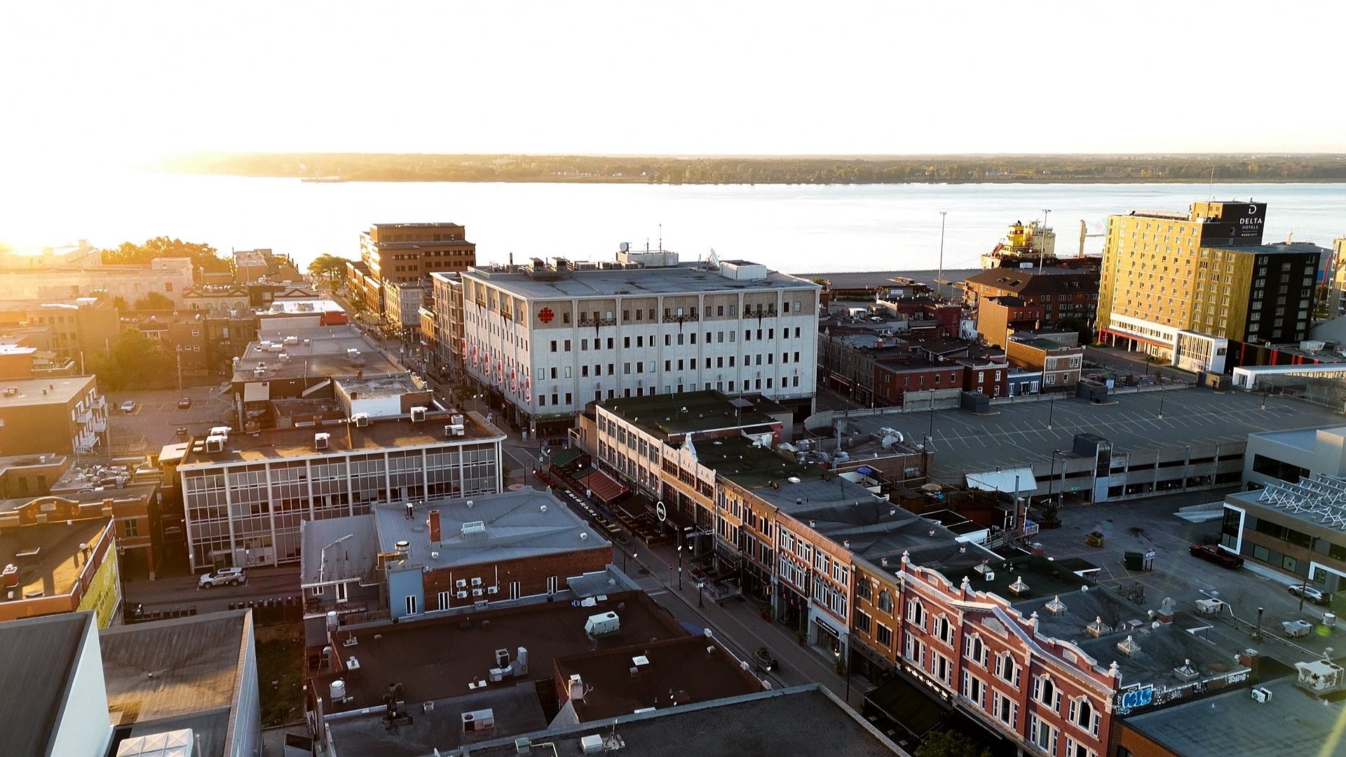 









321

 - 327


Rue des Forges

,
Trois-Rivières,




QC
G9A2G9

