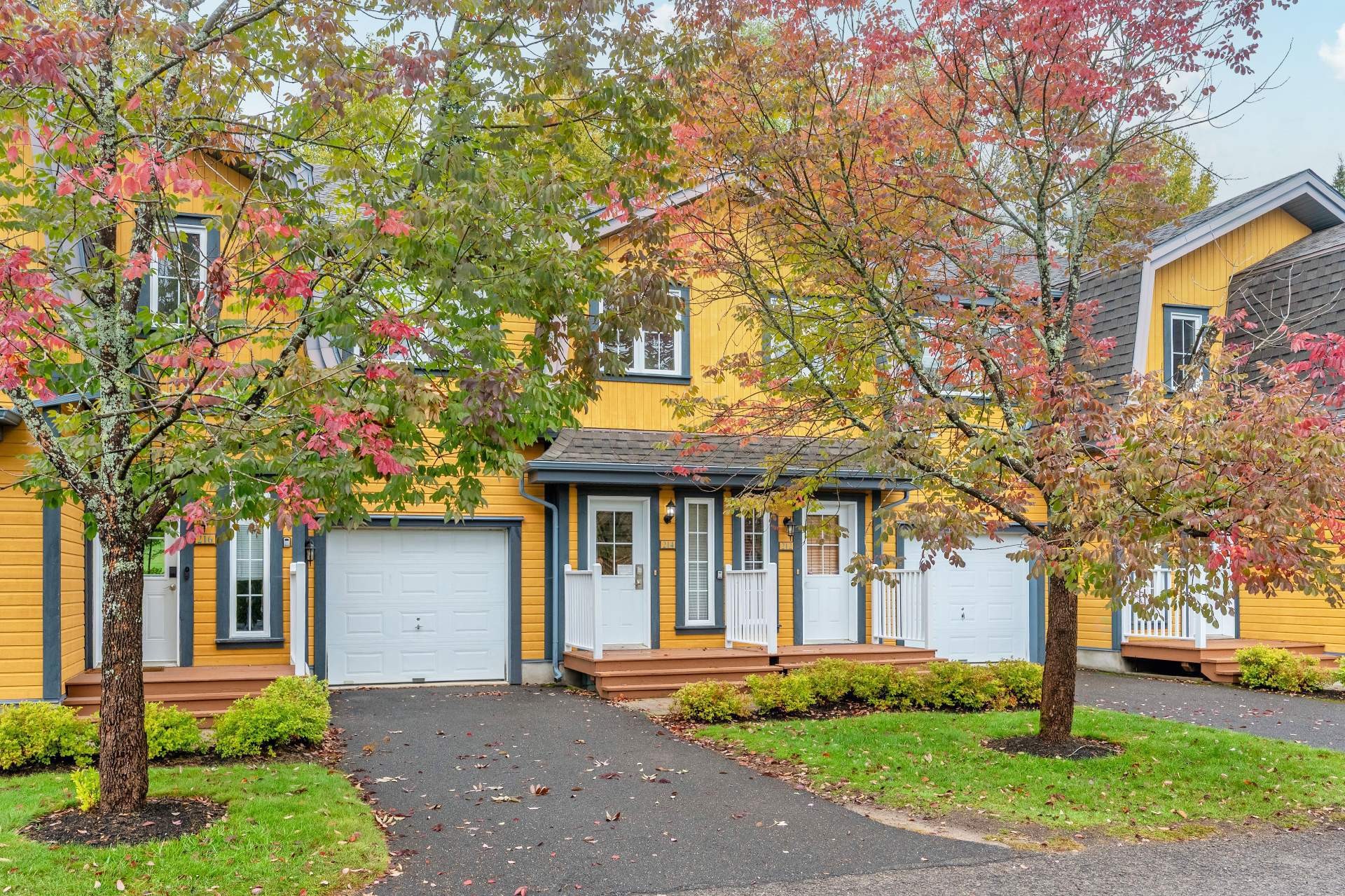 









214


Allée Boréalis

,
Mont-Tremblant,




QC
J8E0A4

