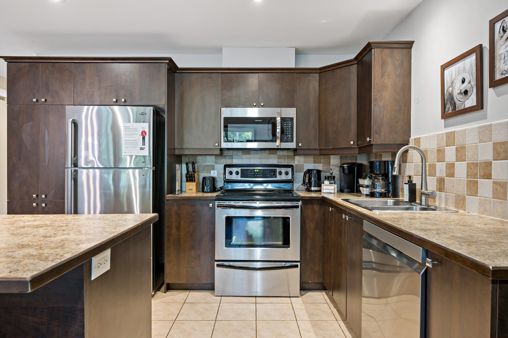 









214


Allée Boréalis

,
Mont-Tremblant,




QC
J8E0A4

