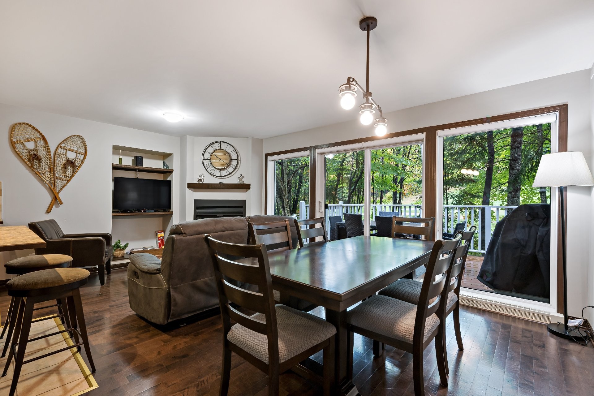 









214


Allée Boréalis

,
Mont-Tremblant,




QC
J8E0A4

