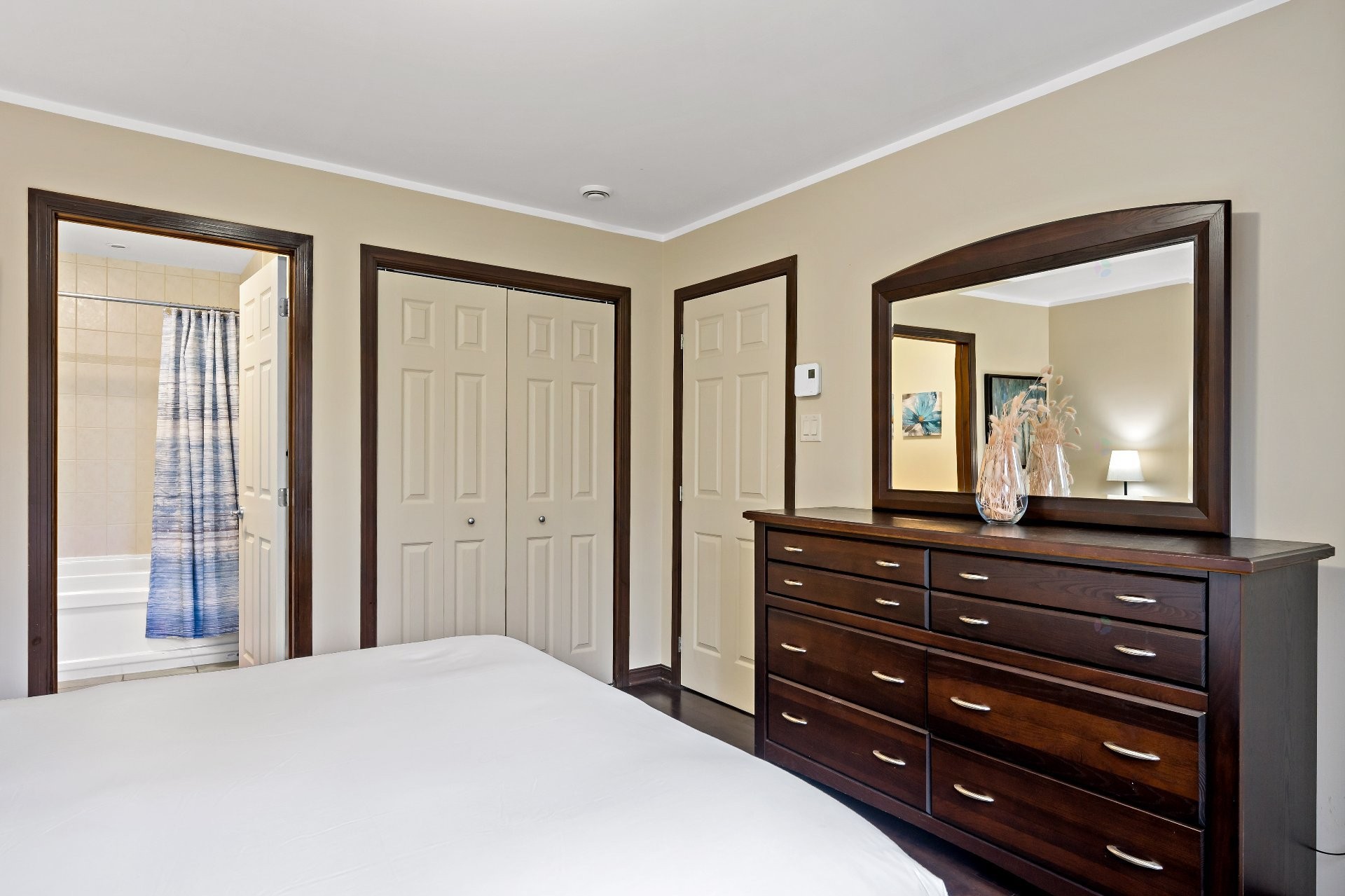 









214


Allée Boréalis

,
Mont-Tremblant,




QC
J8E0A4

