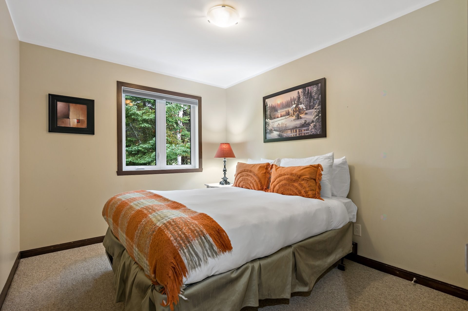 









214


Allée Boréalis

,
Mont-Tremblant,




QC
J8E0A4

