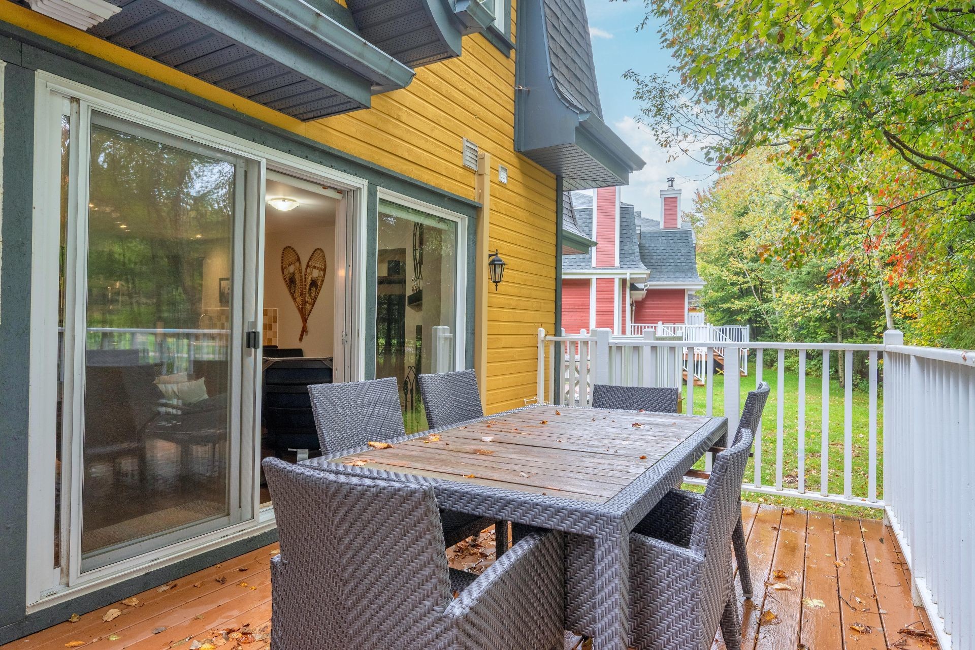 









214


Allée Boréalis

,
Mont-Tremblant,




QC
J8E0A4

