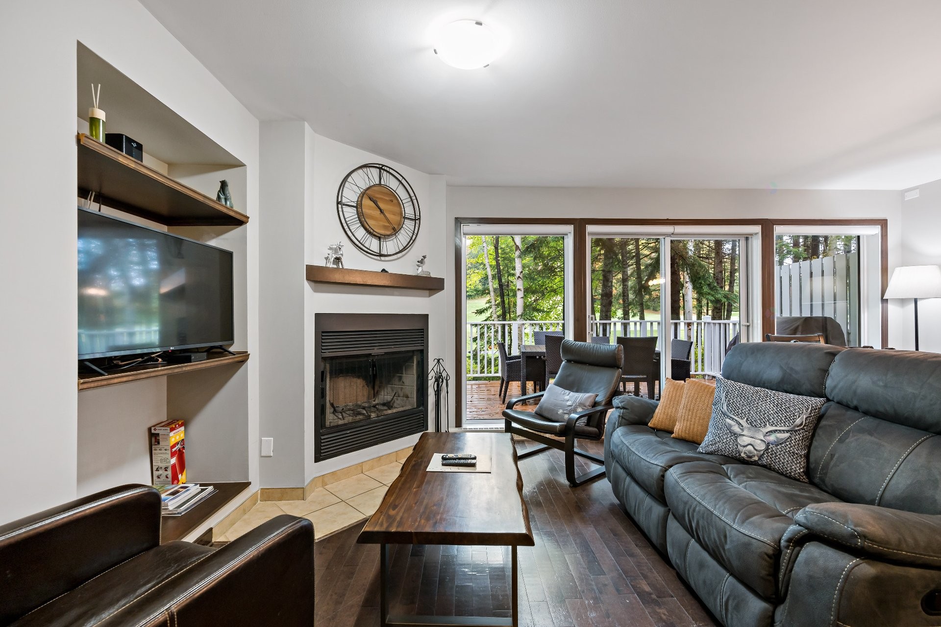 









214


Allée Boréalis

,
Mont-Tremblant,




QC
J8E0A4

