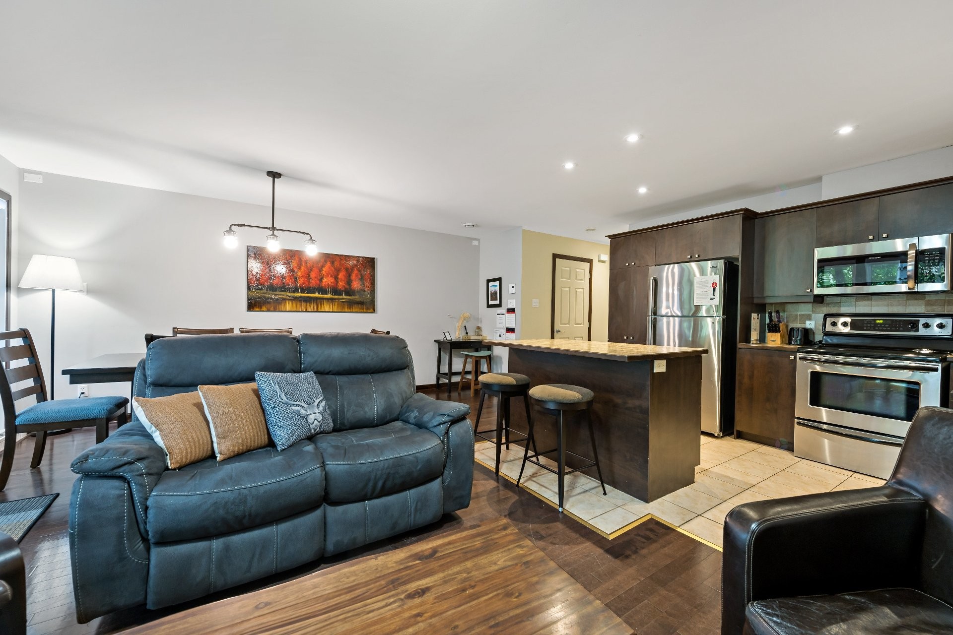 









214


Allée Boréalis

,
Mont-Tremblant,




QC
J8E0A4

