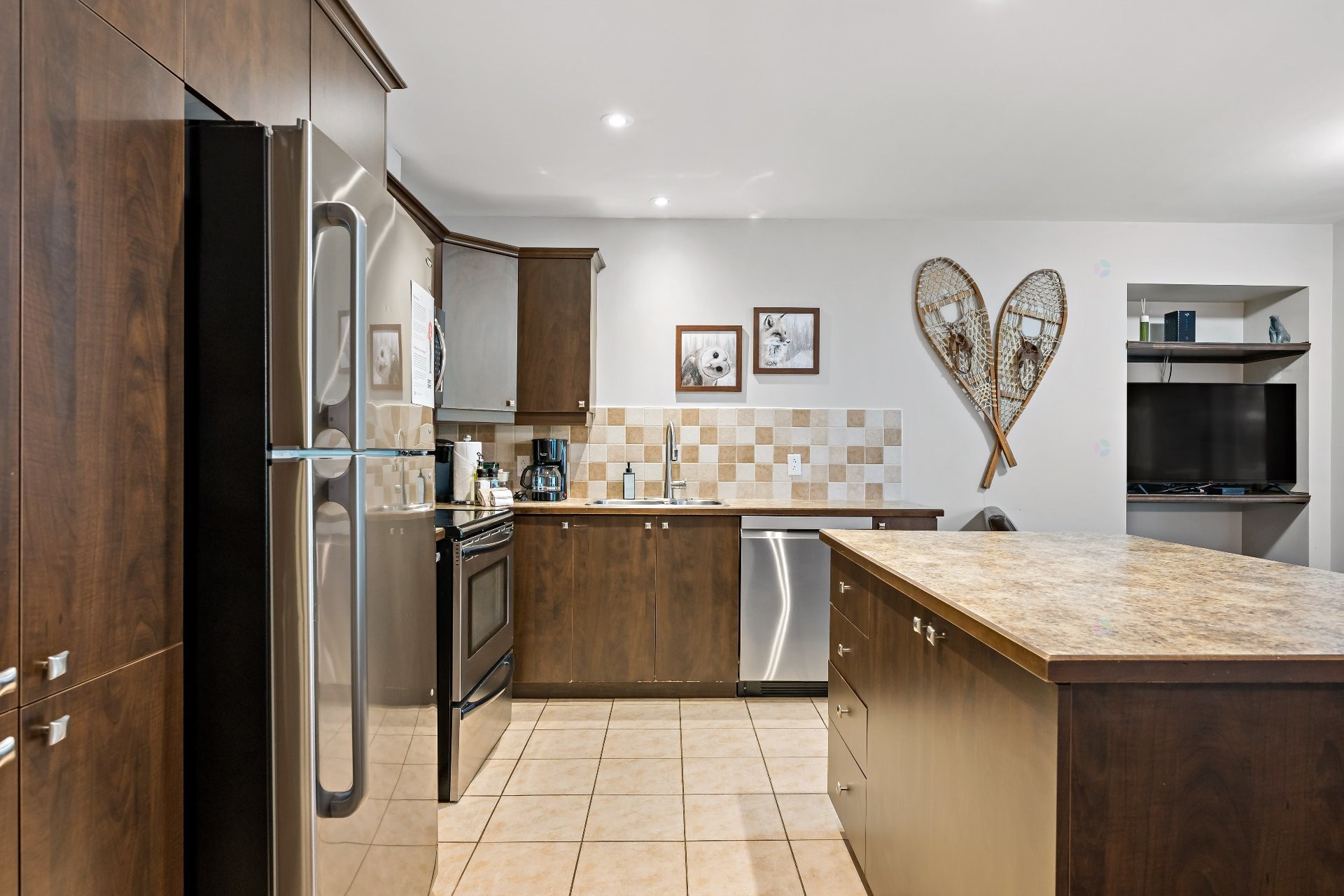 









214


Allée Boréalis

,
Mont-Tremblant,




QC
J8E0A4

