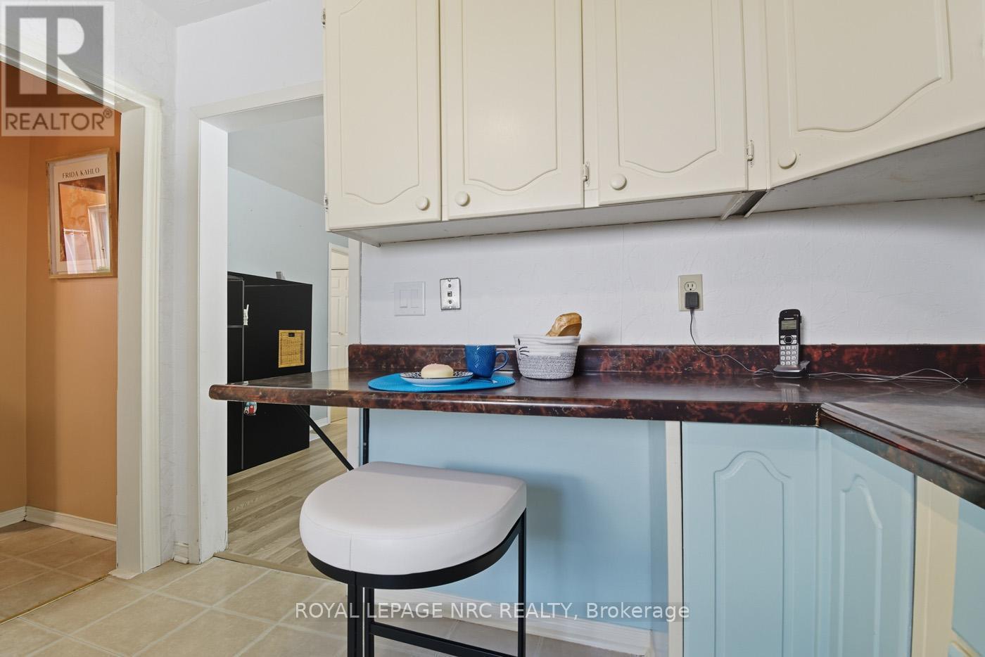 












52 WILEY STREET

,
St. Catharines (Downtown),




Ontario
L2R4G2

