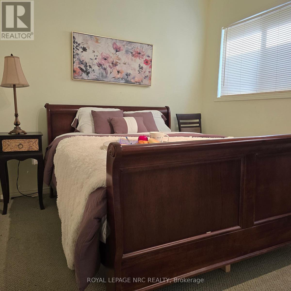 












52 WILEY STREET

,
St. Catharines (Downtown),




Ontario
L2R4G2

