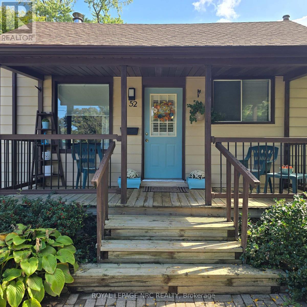 












52 WILEY STREET

,
St. Catharines (Downtown),




Ontario
L2R4G2

