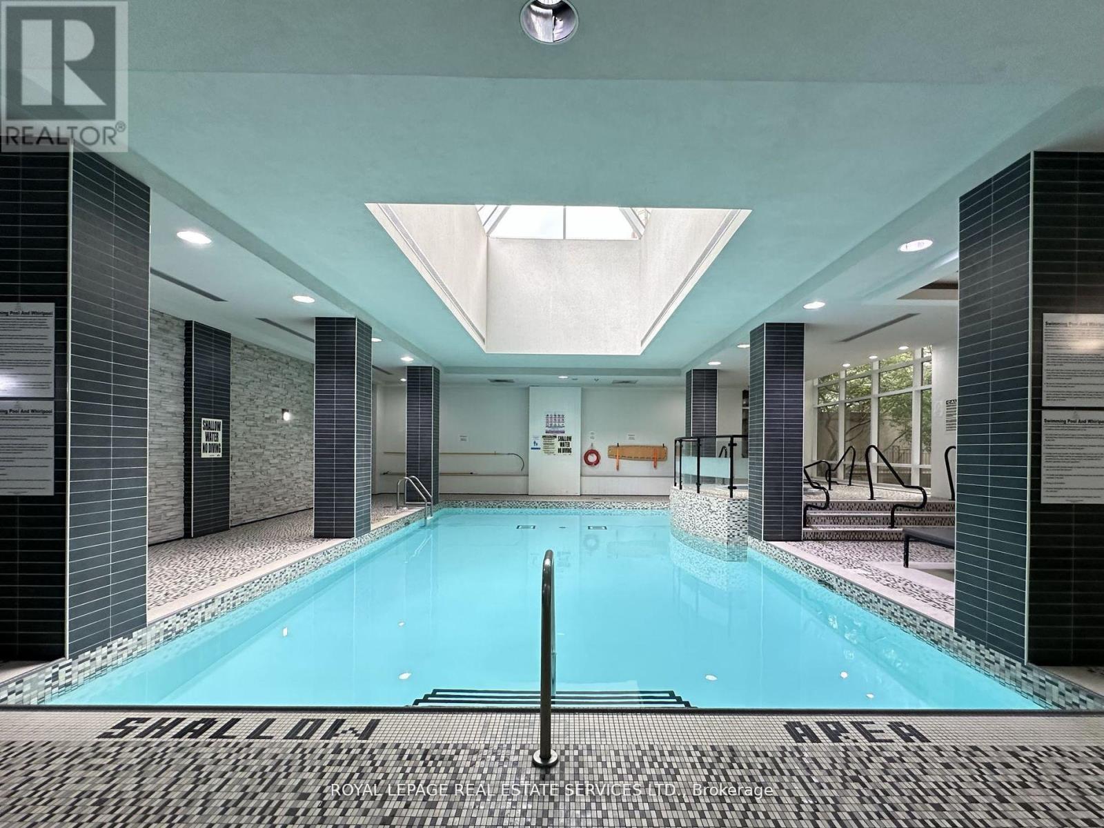 












3001 - 310 BURNHAMTHORPE ROAD W

,
Mississauga,




Ontario
L5B4P9

