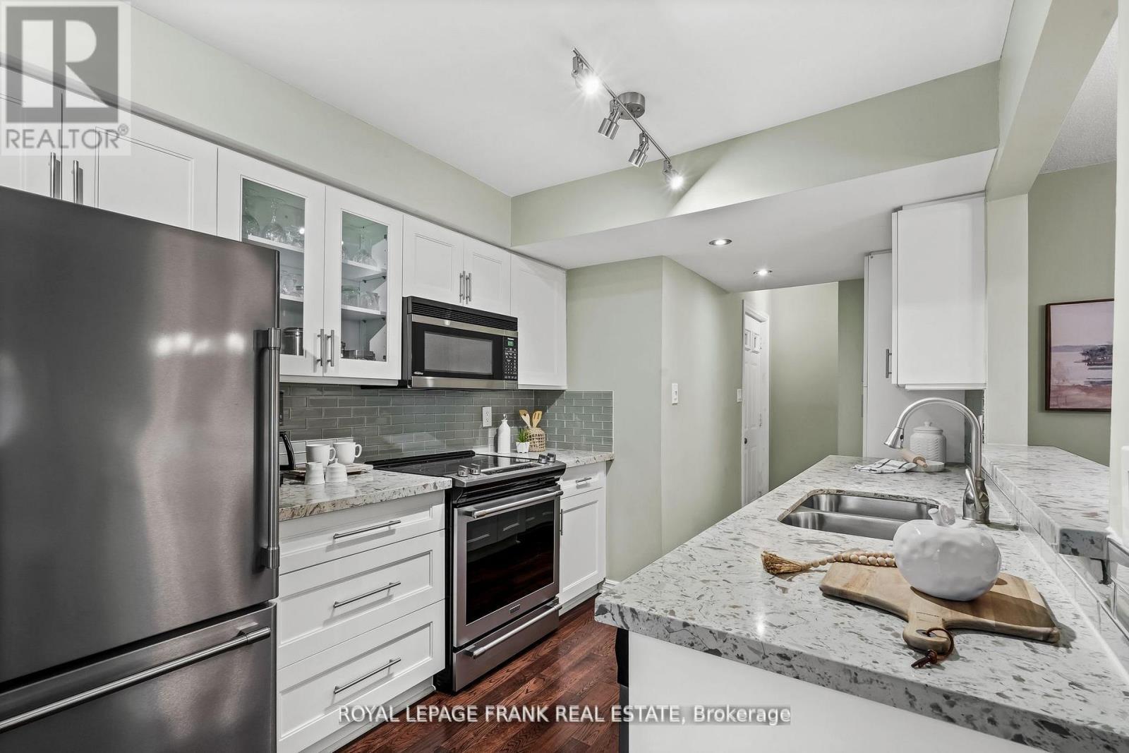 












D-13 - 1663 NASH ROAD

,
Clarington (Courtice),




Ontario
L1E1S8

