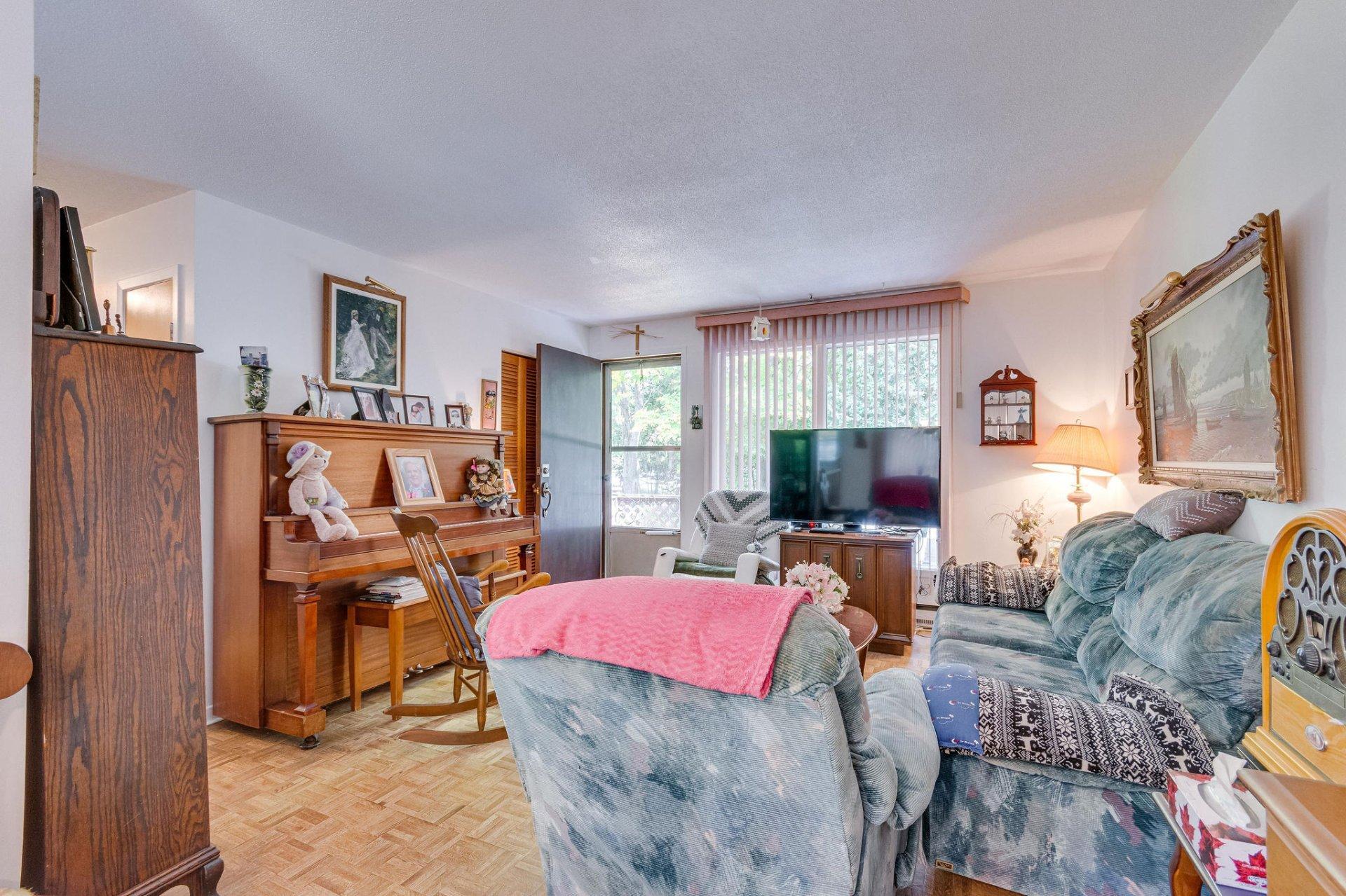 









10


Rue du Verdier

,
Cantley,




QC
J8V3B5

