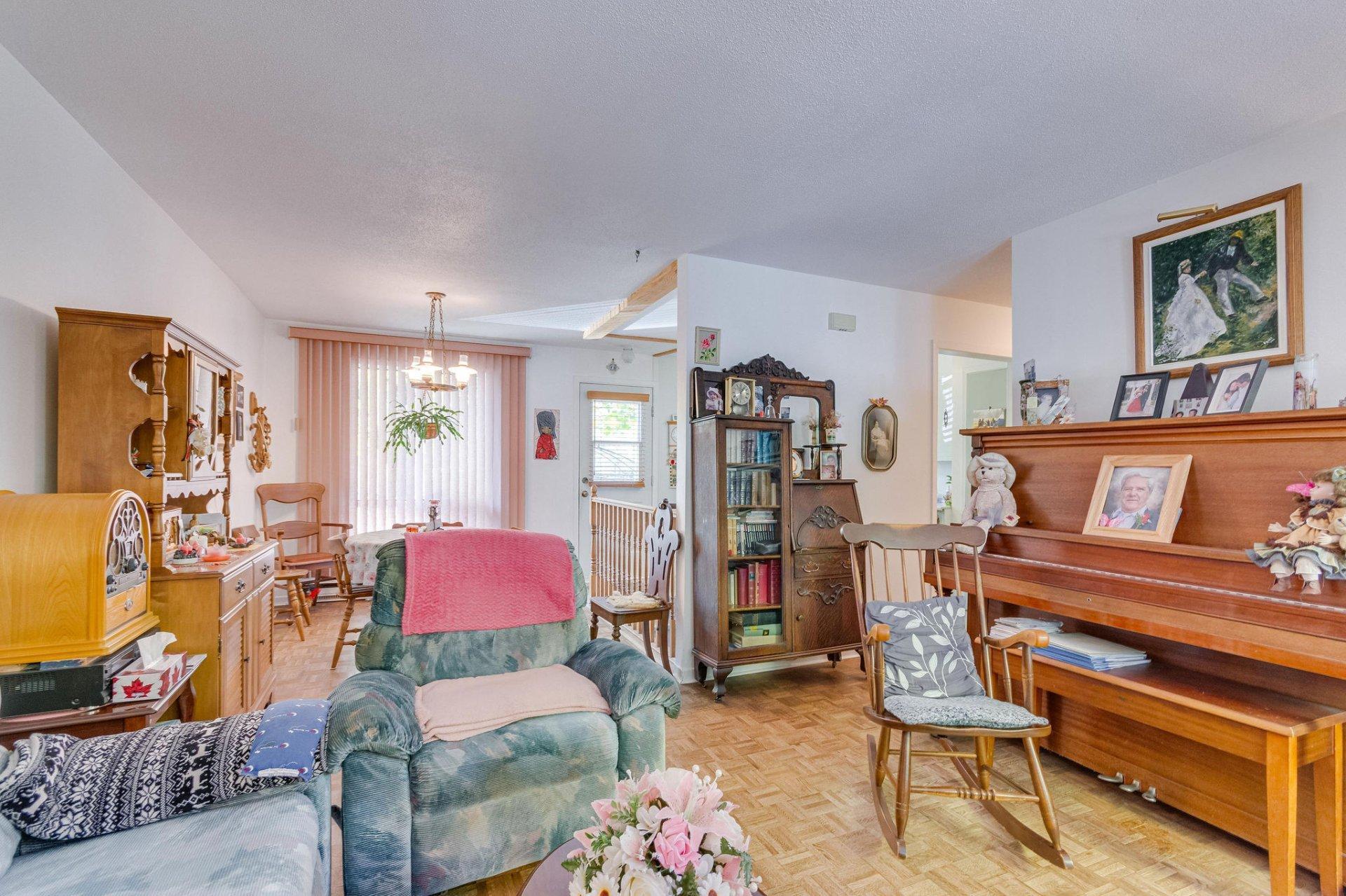 









10


Rue du Verdier

,
Cantley,




QC
J8V3B5


