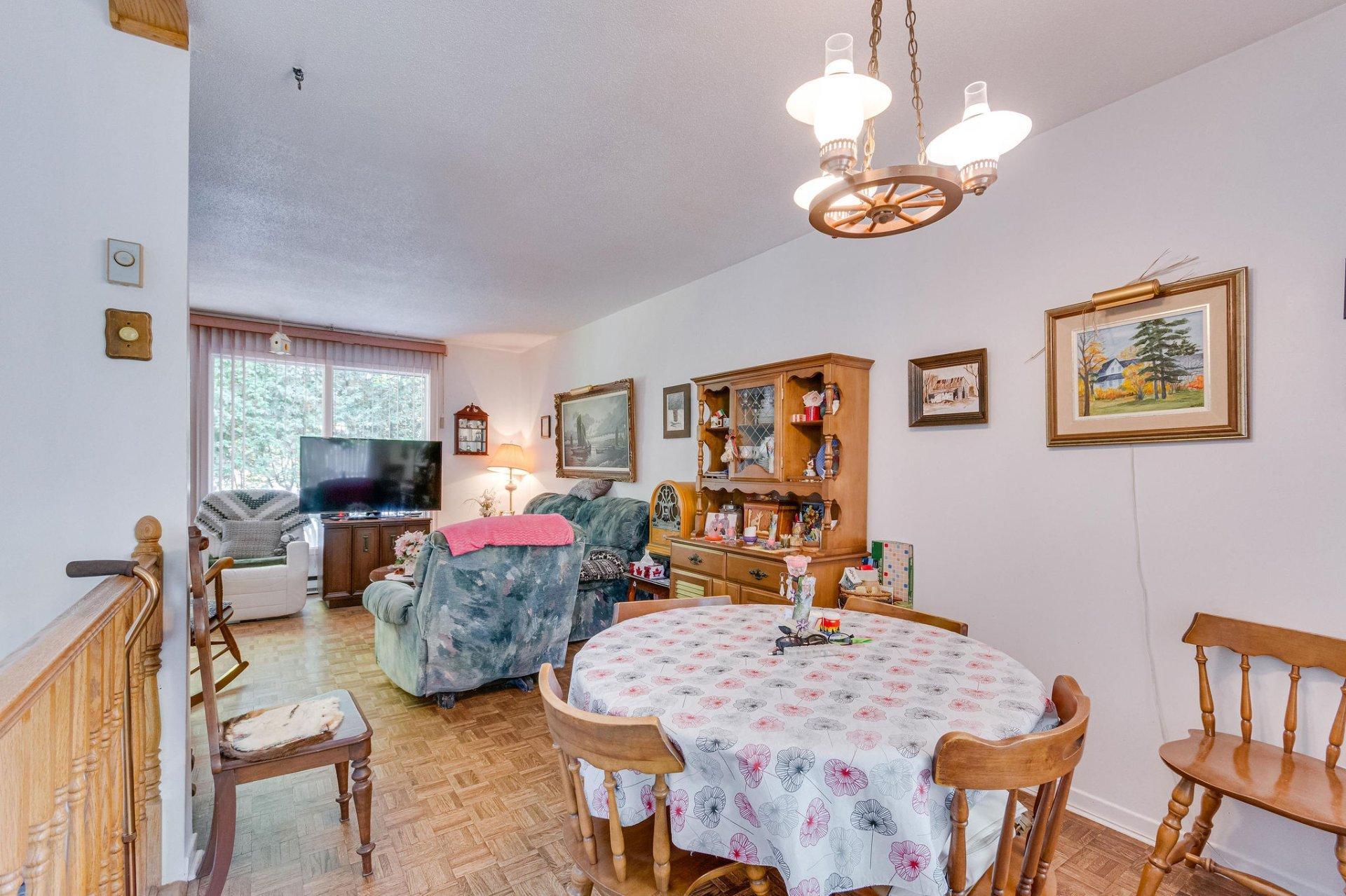 









10


Rue du Verdier

,
Cantley,




QC
J8V3B5


