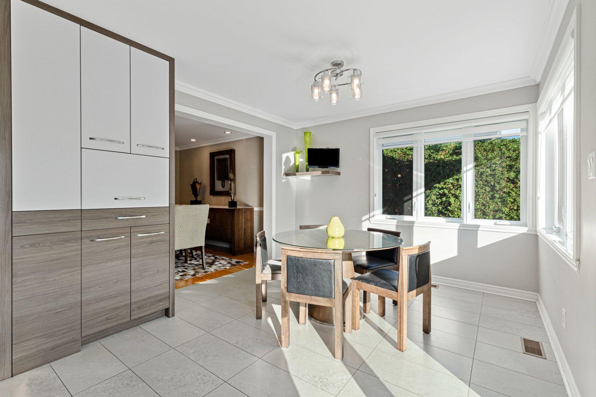 









314


Rue de Gascogne

,
Boucherville,




QC
J4B8T2

