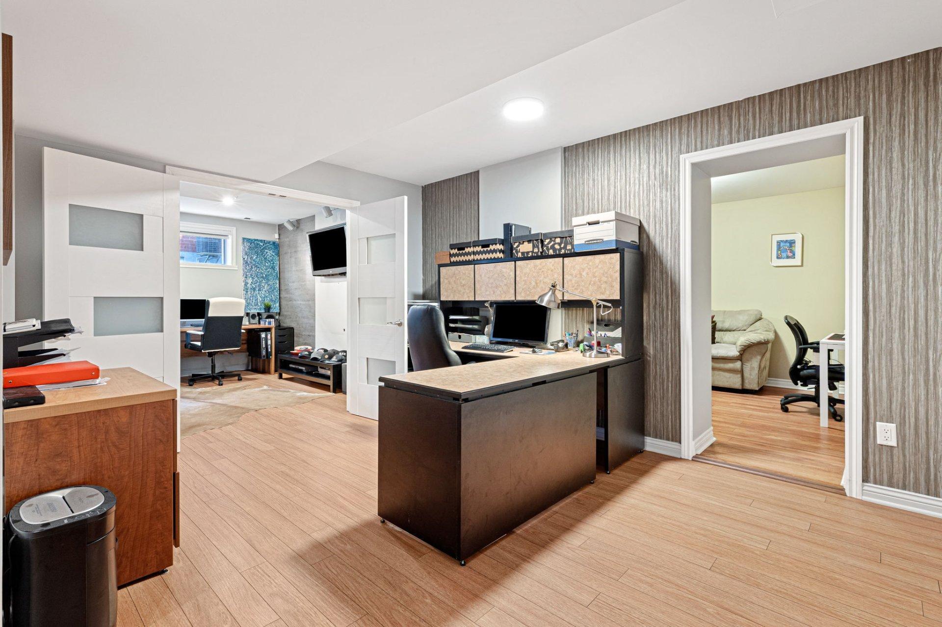 









314


Rue de Gascogne

,
Boucherville,




QC
J4B8T2

