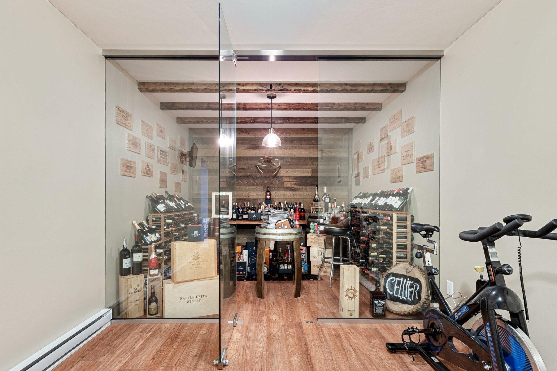 









314


Rue de Gascogne

,
Boucherville,




QC
J4B8T2

