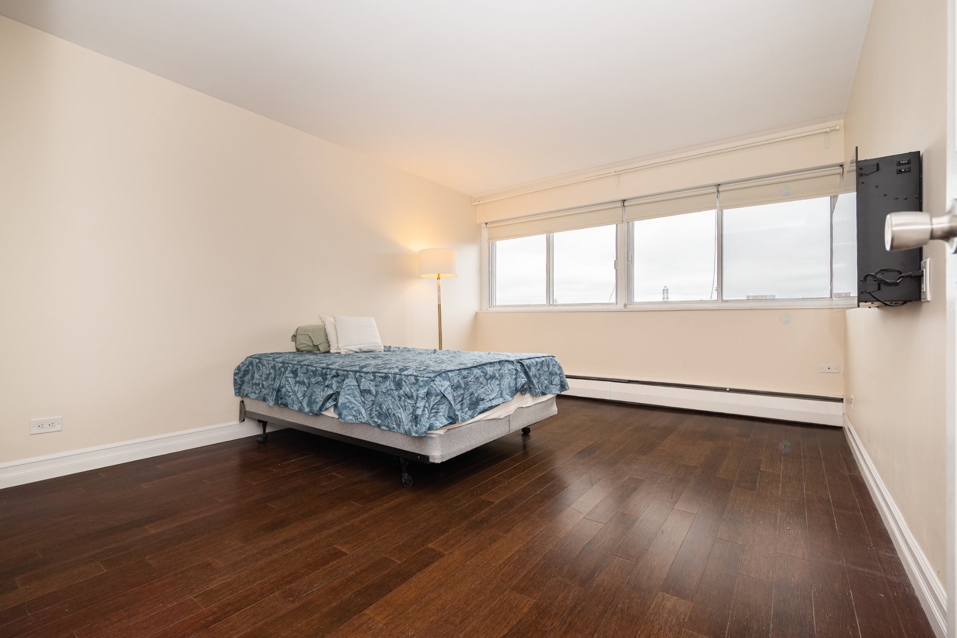 









5700


Boul. Cavendish

, 403,
Côte-Saint-Luc,




QC
H4W1S8

