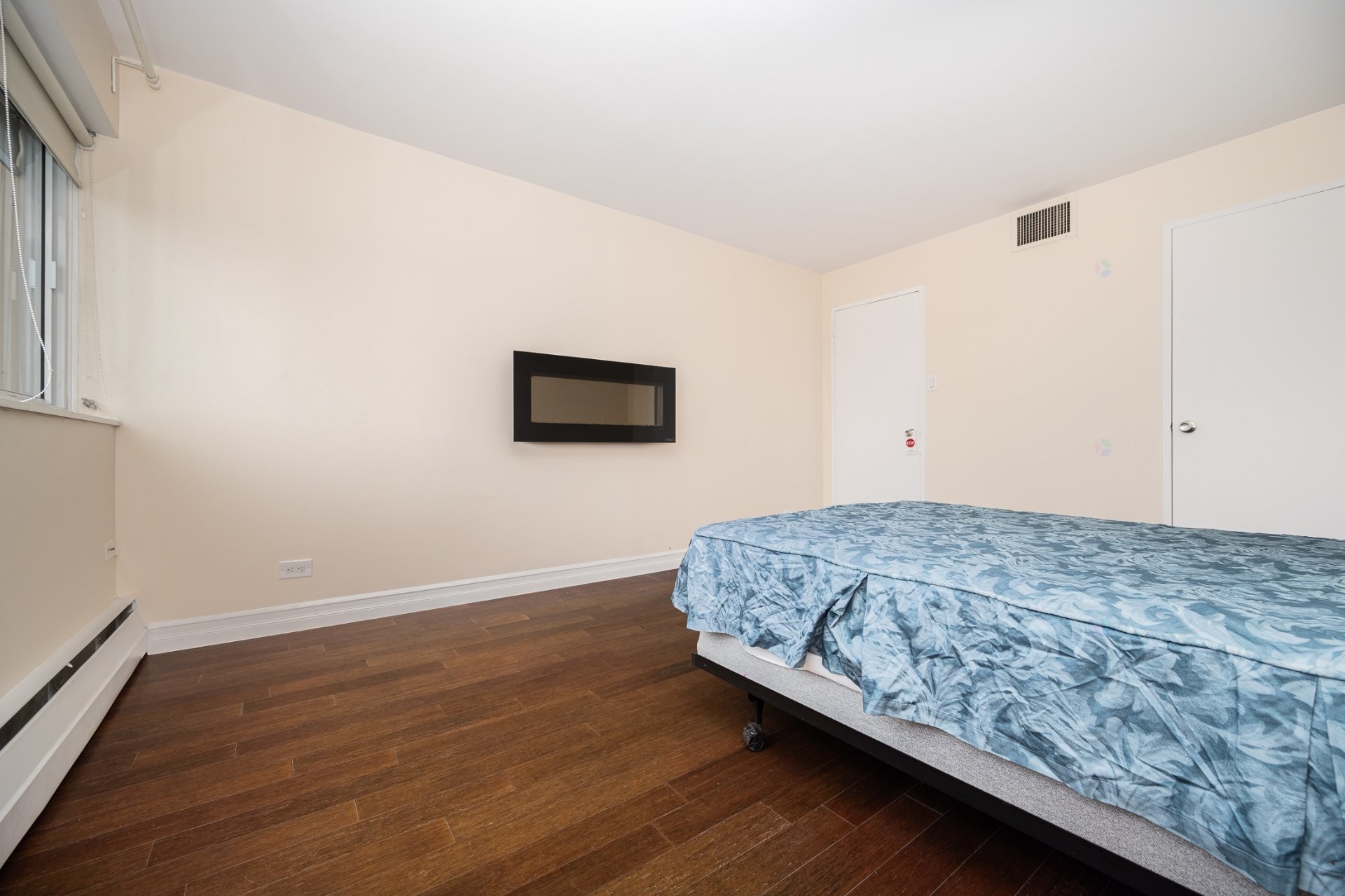 









5700


Boul. Cavendish

, 403,
Côte-Saint-Luc,




QC
H4W1S8

