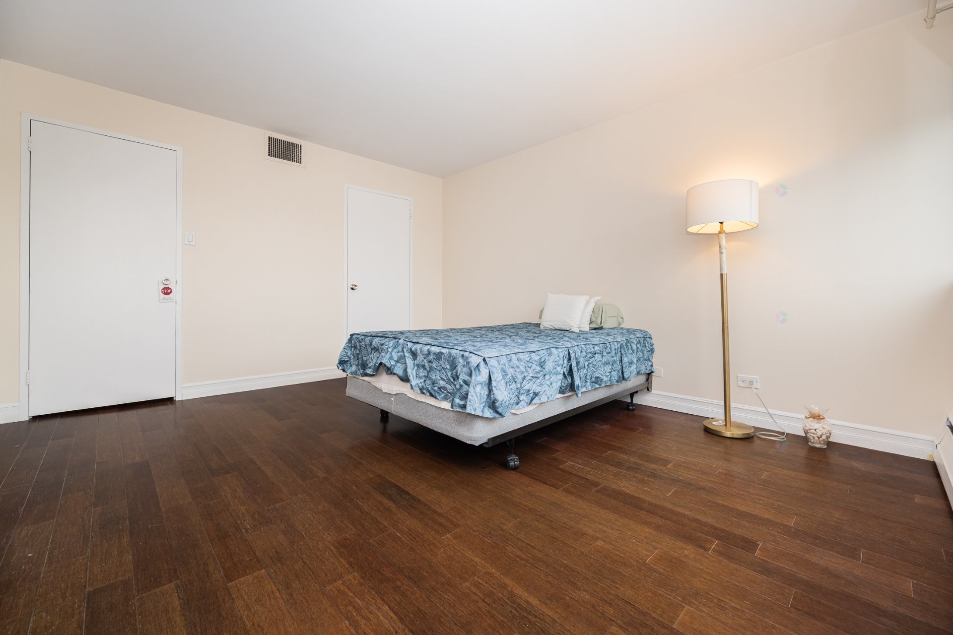 









5700


Boul. Cavendish

, 403,
Côte-Saint-Luc,




QC
H4W1S8

