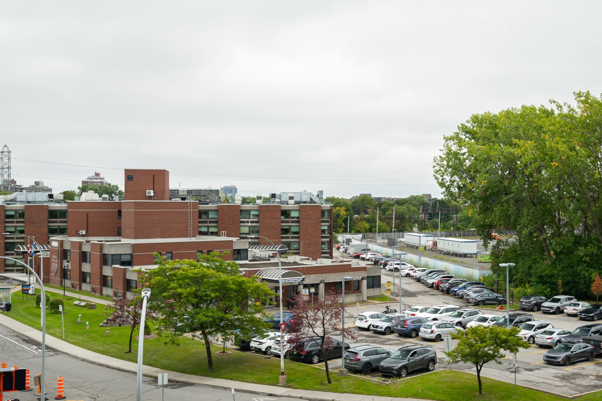 









5700


Boul. Cavendish

, 403,
Côte-Saint-Luc,




QC
H4W1S8

