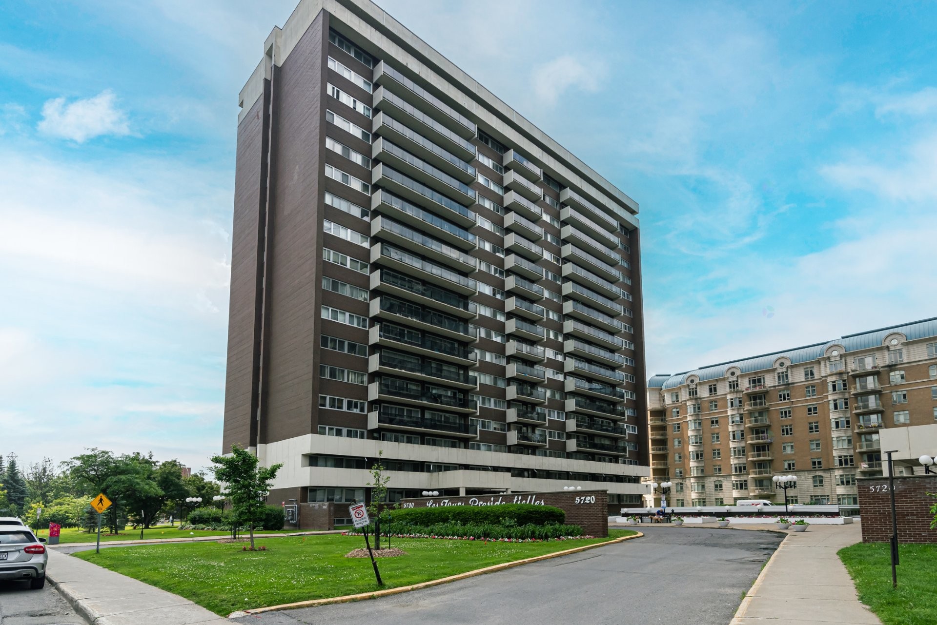 









5700


Boul. Cavendish

, 403,
Côte-Saint-Luc,




QC
H4W1S8

