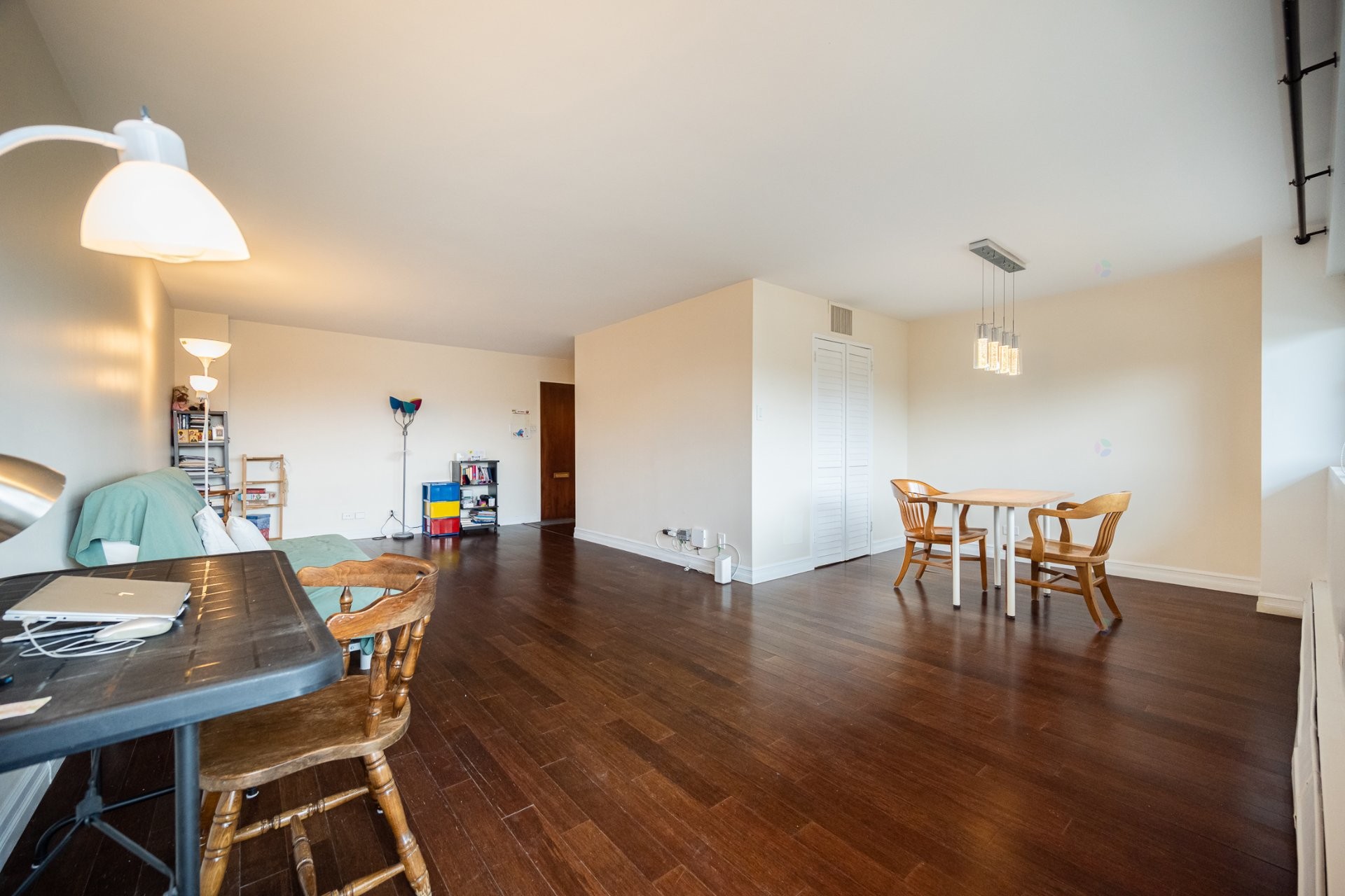 









5700


Boul. Cavendish

, 403,
Côte-Saint-Luc,




QC
H4W1S8

