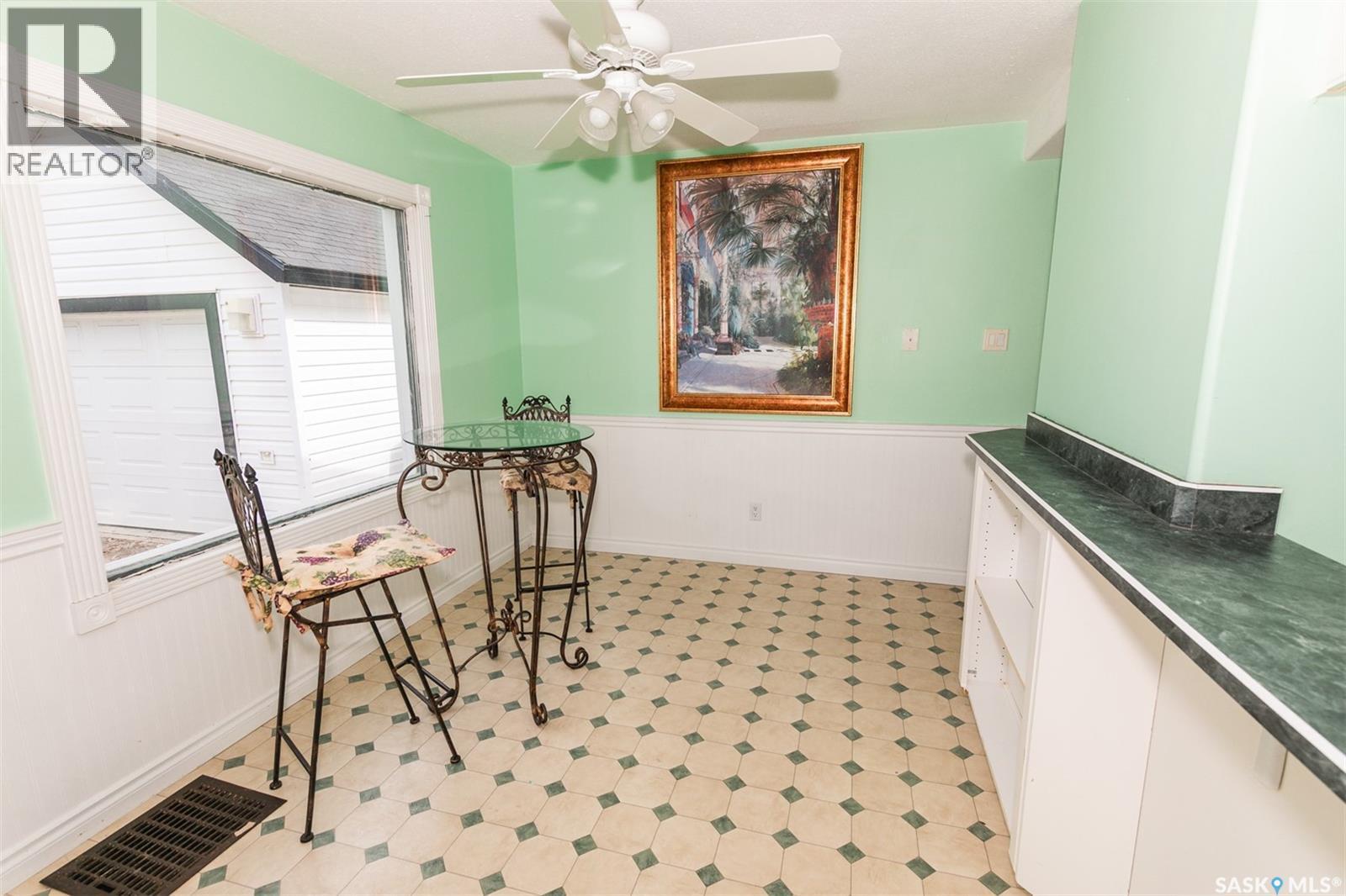 












632 Saskatchewan AVENUE

,
Kerrobert,




Saskatchewan
S0L1R0

