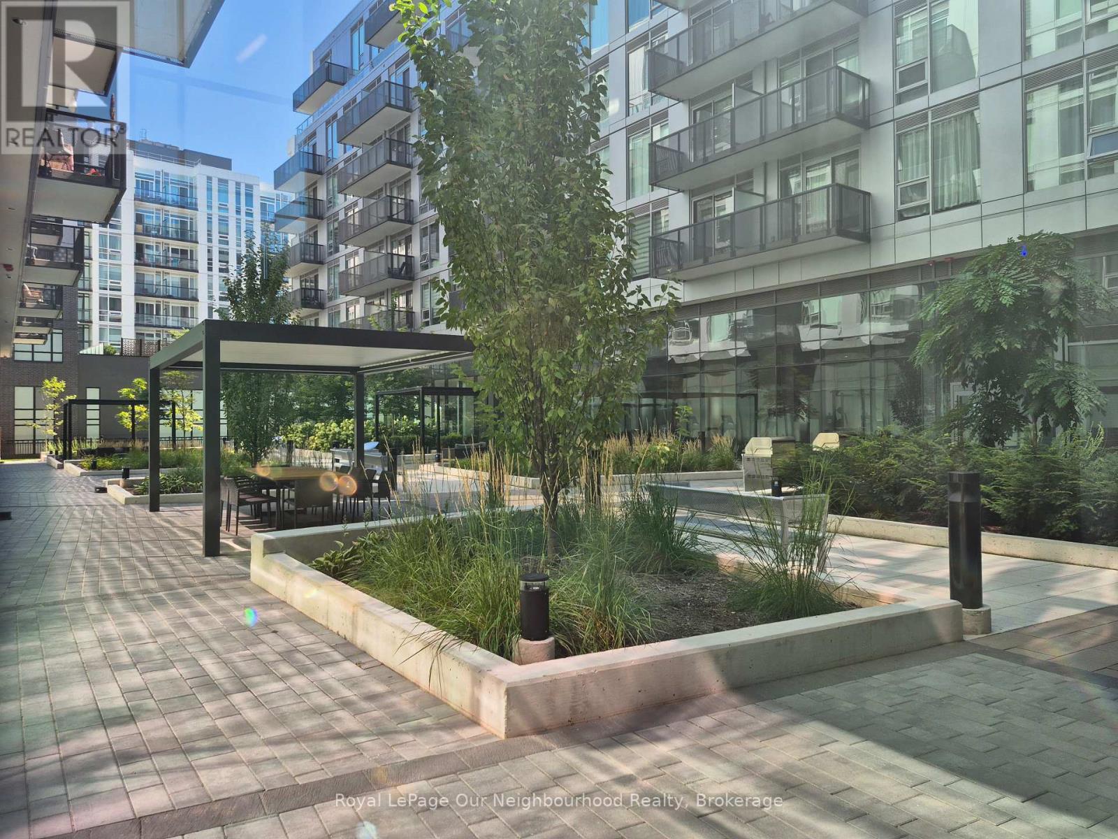 












231 - 2450 OLD BRONTE ROAD

,
Oakville (WM Westmount),




Ontario
L5M5P6

