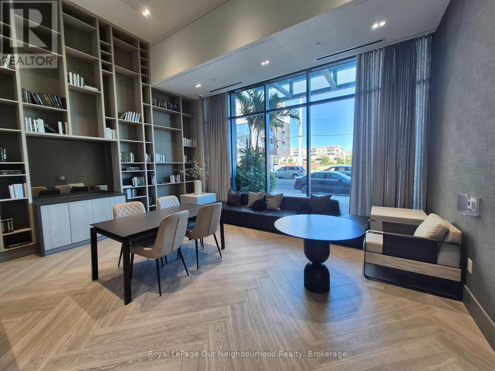 












231 - 2450 OLD BRONTE ROAD

,
Oakville (WM Westmount),




Ontario
L5M5P6

