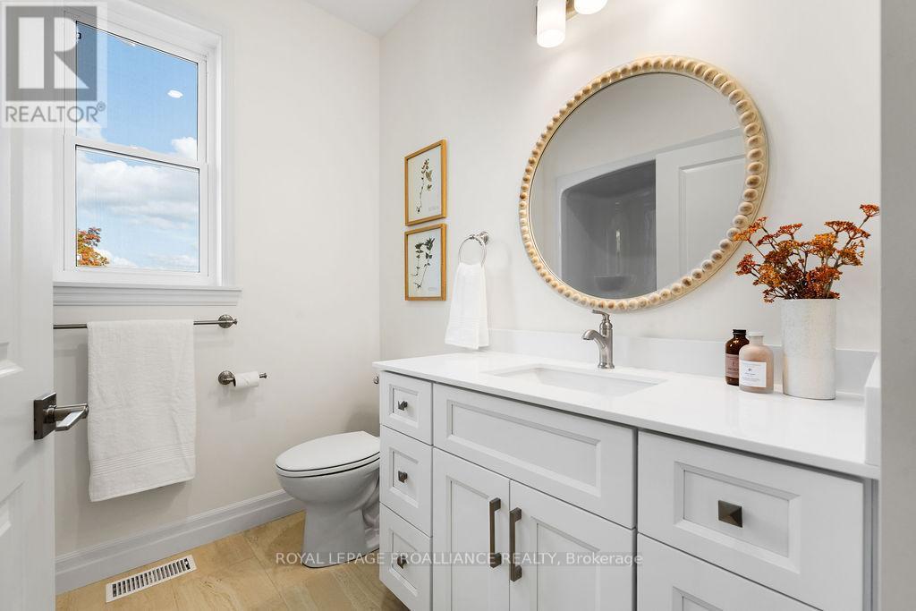 












159 POMEROY AVENUE

,
Tweed (Tweed (Village)),




Ontario
K0K3J0

