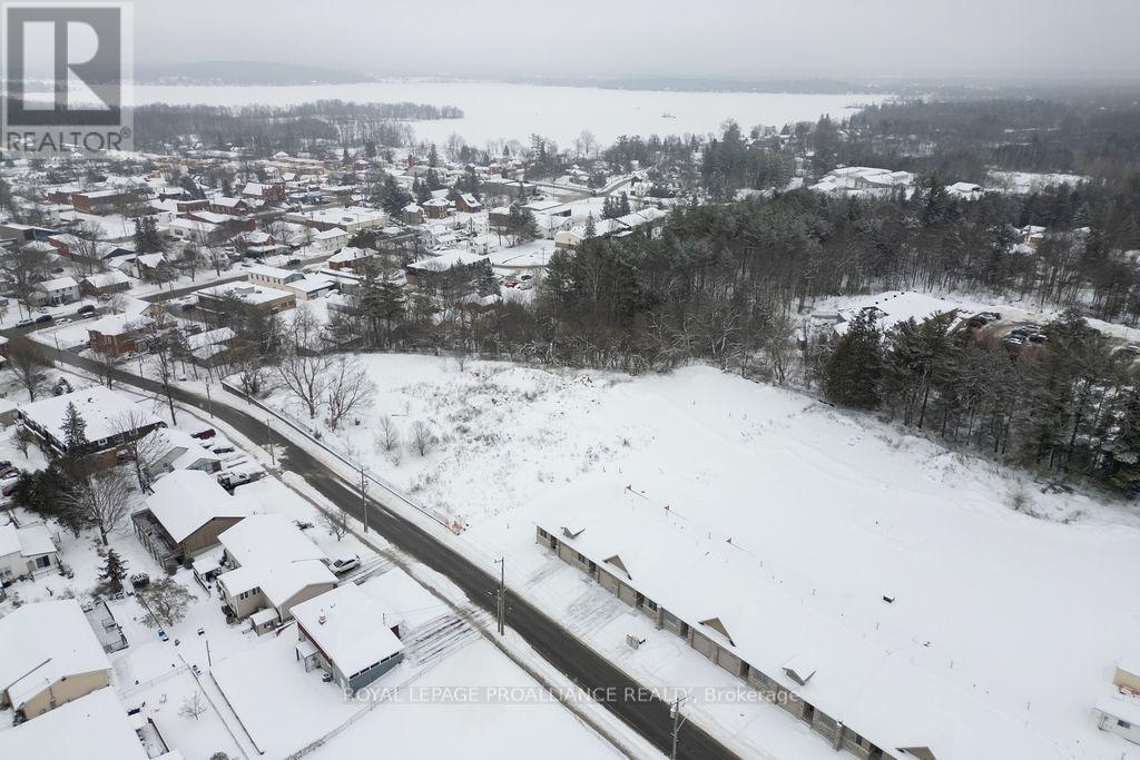 












159 POMEROY AVENUE

,
Tweed (Tweed (Village)),




Ontario
K0K3J0

