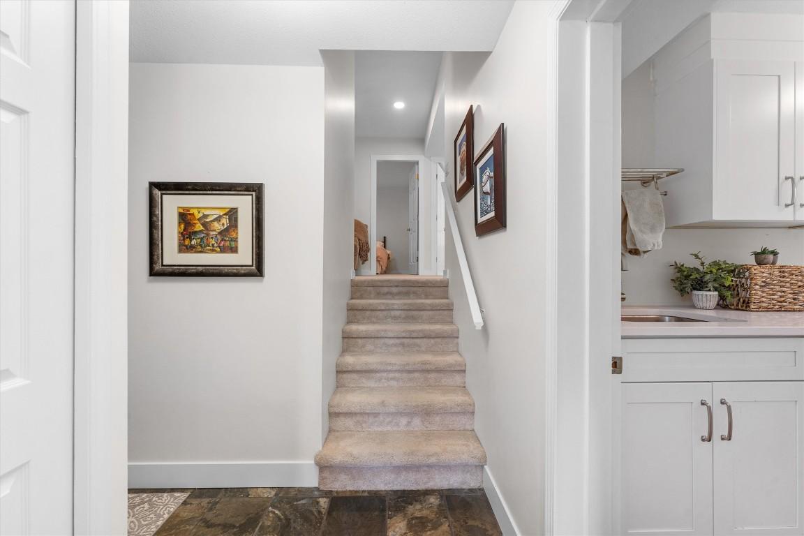 









1312


Menu

Road,
West Kelowna,




BC
V1Z 3K2

