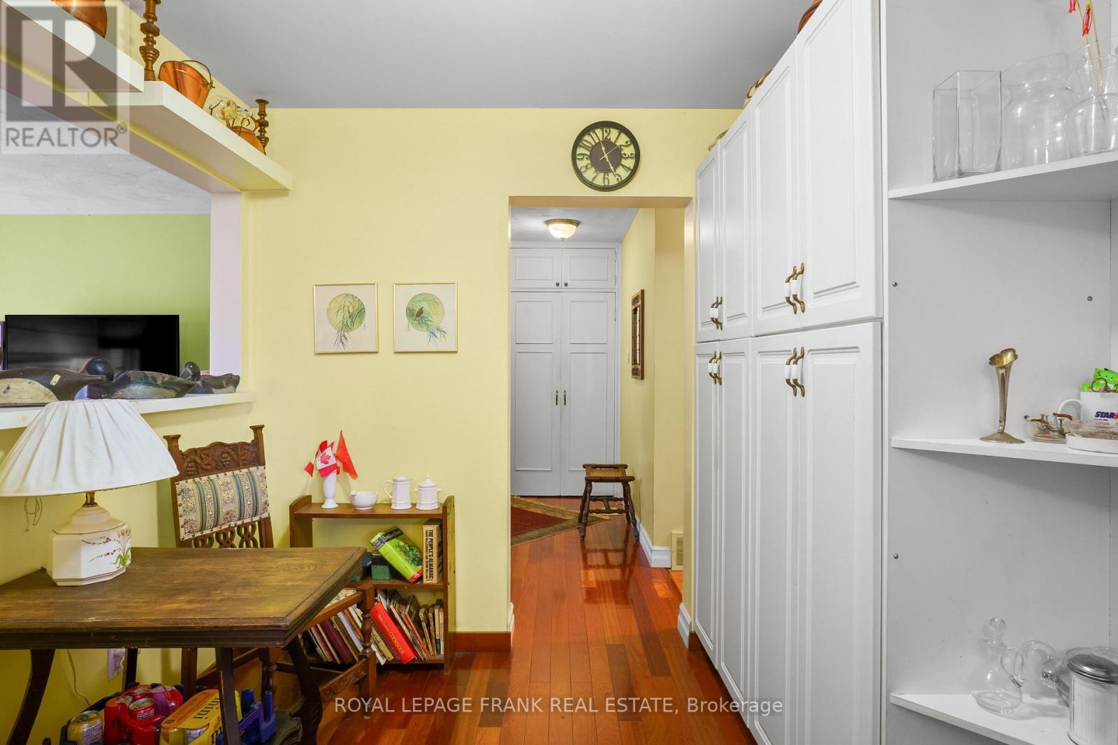 












308 COTTONWOOD DRIVE

,
Peterborough (Monaghan Ward 2),




Ontario
K9J6N4

