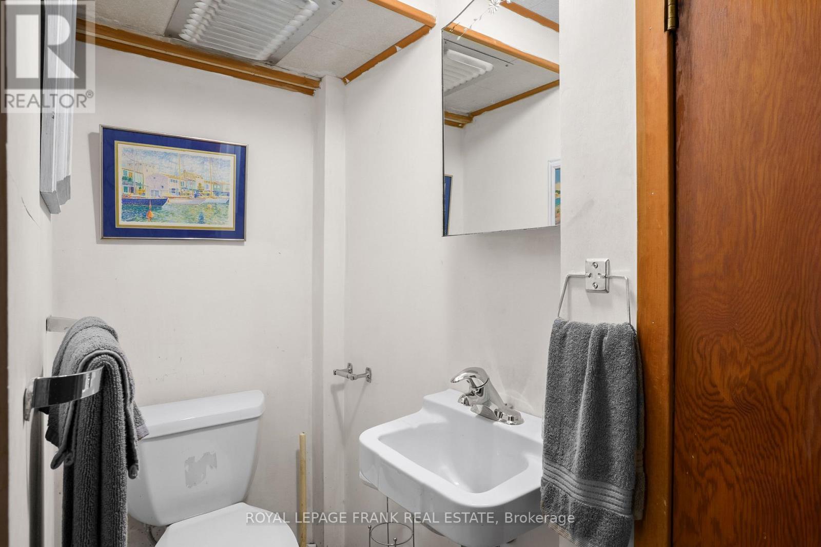 












308 COTTONWOOD DRIVE

,
Peterborough (Monaghan Ward 2),




Ontario
K9J6N4

