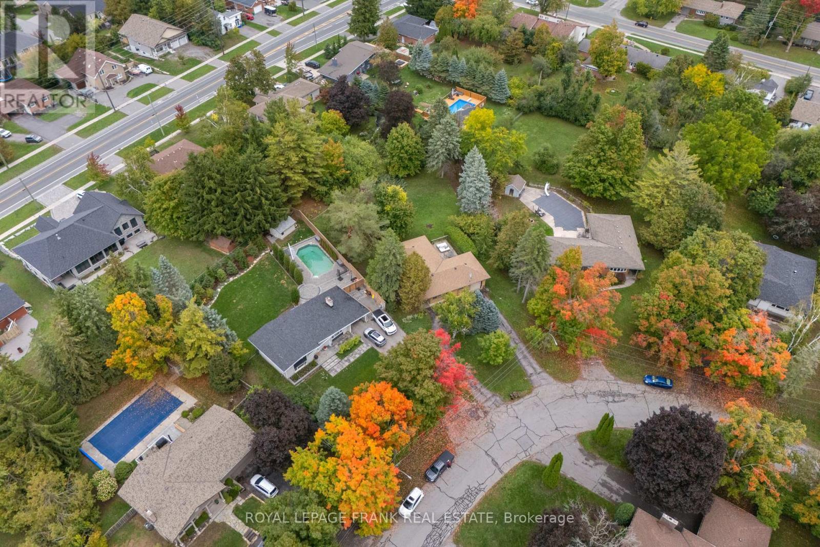 












308 COTTONWOOD DRIVE

,
Peterborough (Monaghan Ward 2),




Ontario
K9J6N4

