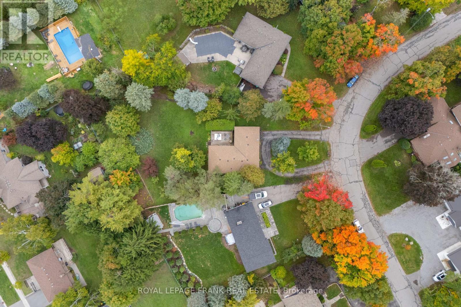 












308 COTTONWOOD DRIVE

,
Peterborough (Monaghan Ward 2),




Ontario
K9J6N4

