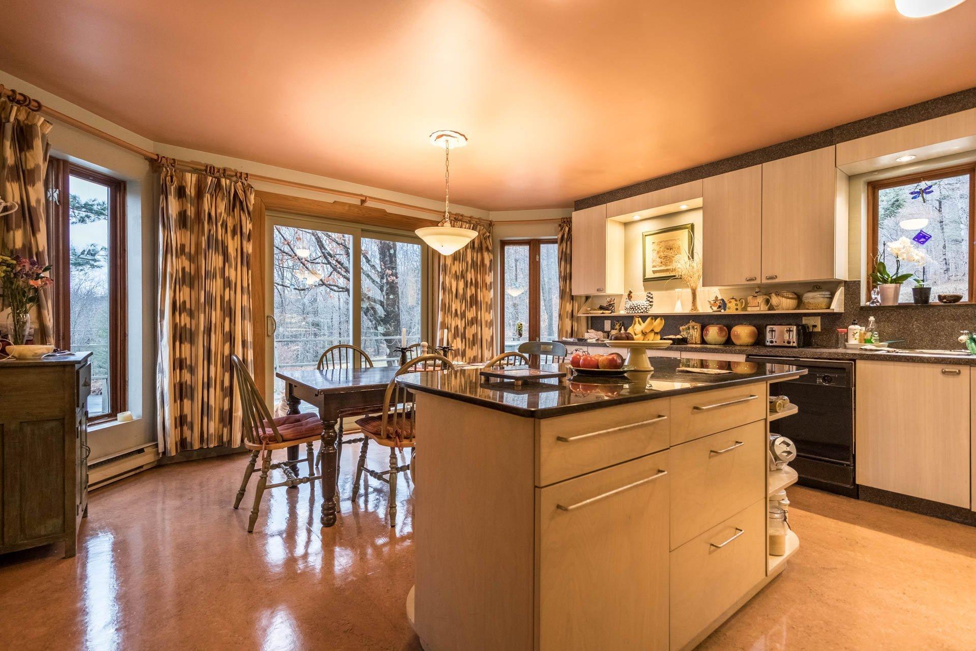 









246


Ch. Lowry

,
Sutton,




QC
J0E2K0

