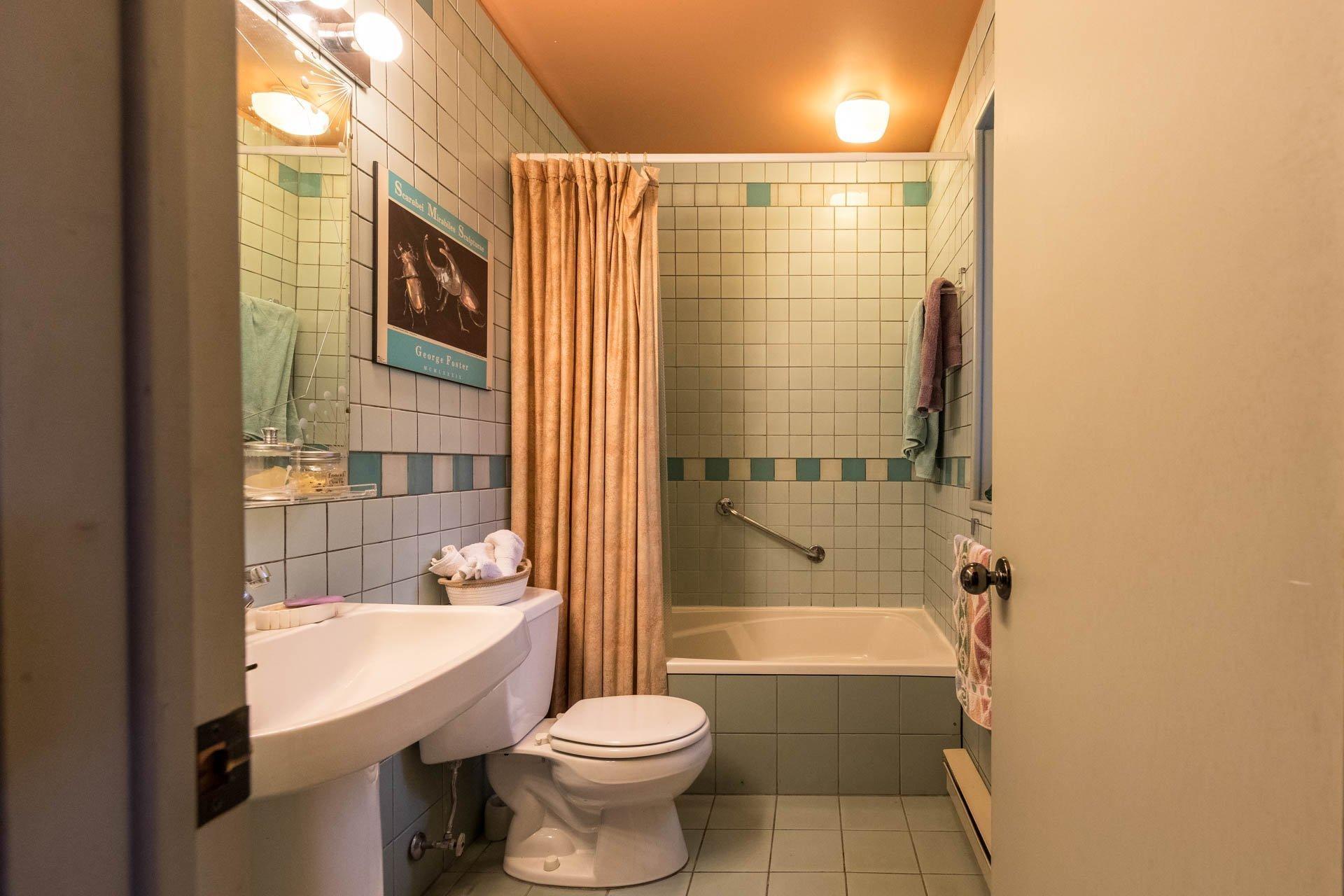 









246


Ch. Lowry

,
Sutton,




QC
J0E2K0

