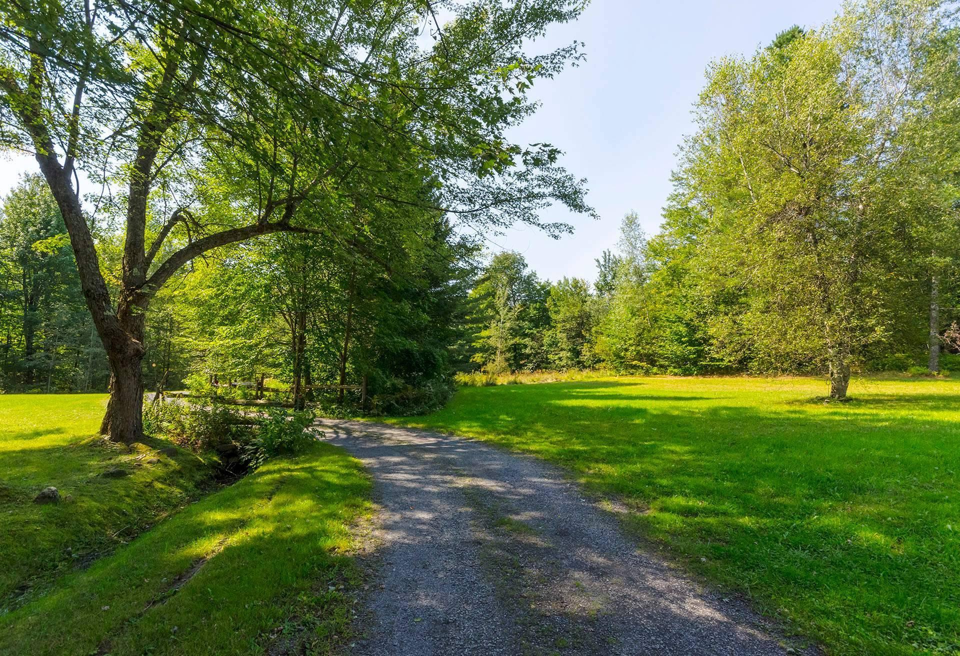 









246


Ch. Lowry

,
Sutton,




QC
J0E2K0

