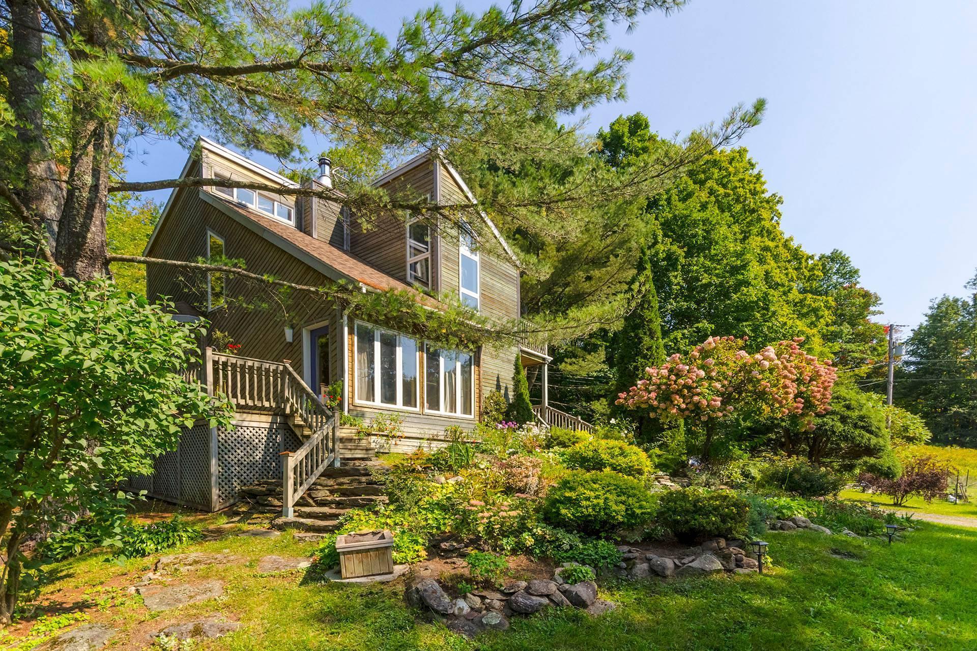 









246


Ch. Lowry

,
Sutton,




QC
J0E2K0

